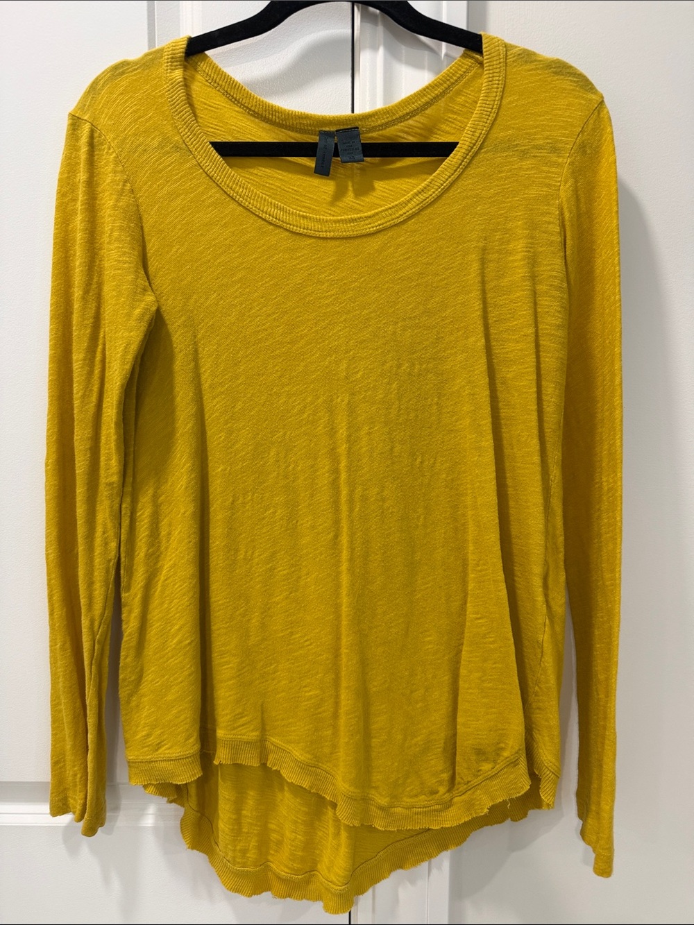 Left of Center Mustard Yellow Long-Sleeve Asymmetrical Women's Top Size XS